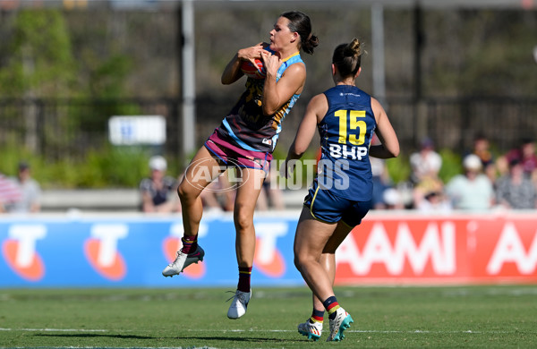 AFLW 2023 Round 08 - Brisbane v Adelaide - A-44152784