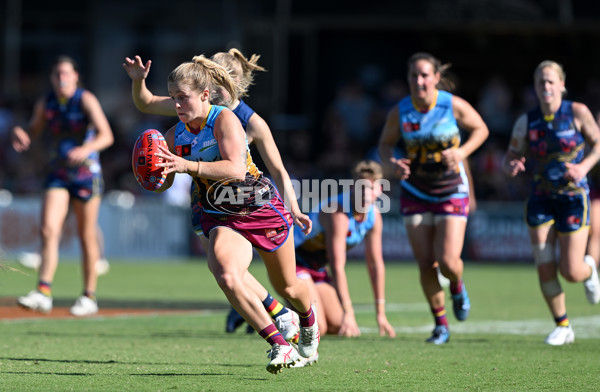 AFLW 2023 Round 08 - Brisbane v Adelaide - A-44152786