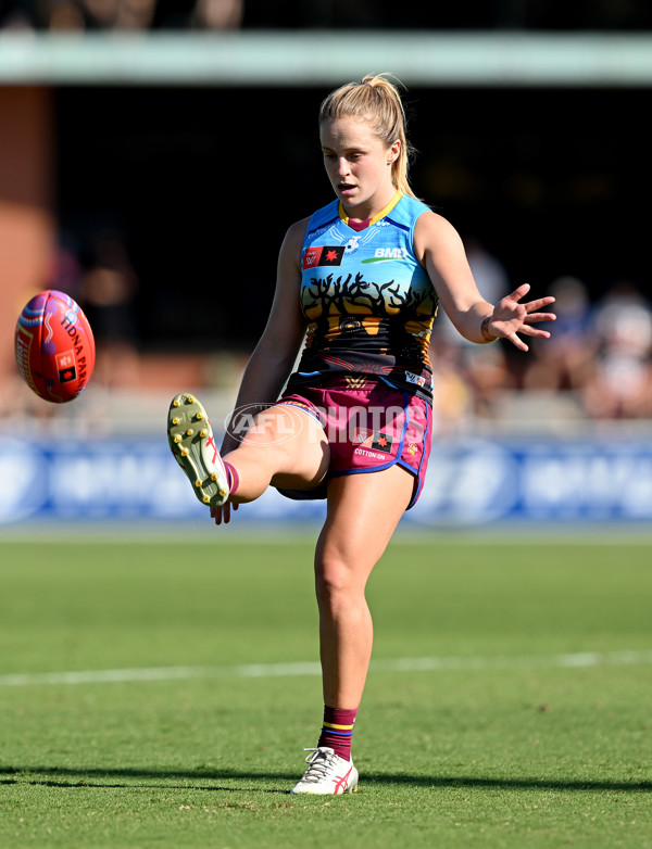 AFLW 2023 Round 08 - Brisbane v Adelaide - A-44152805