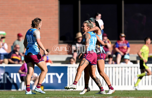 AFLW 2023 Round 08 - Brisbane v Adelaide - A-44152806