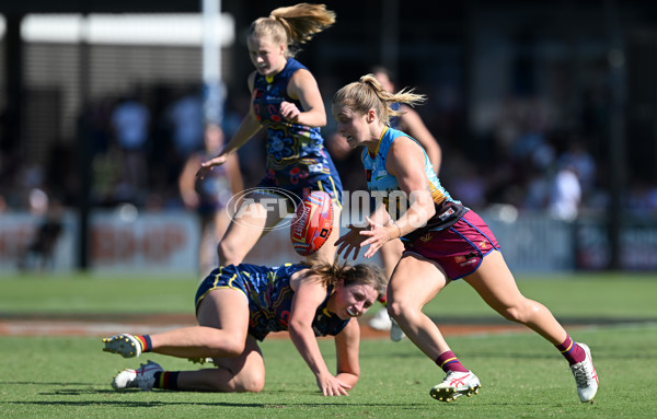 AFLW 2023 Round 08 - Brisbane v Adelaide - A-44153373