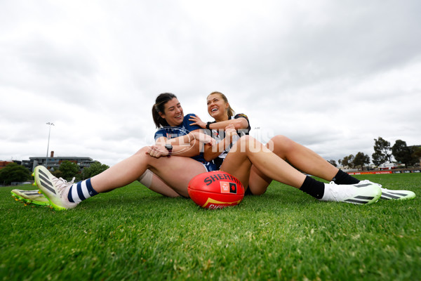 AFLW 2023 Round 08 - Collingwood v Geelong - A-44163419