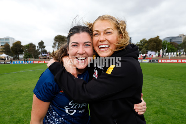 AFLW 2023 Round 08 - Collingwood v Geelong - A-44163422