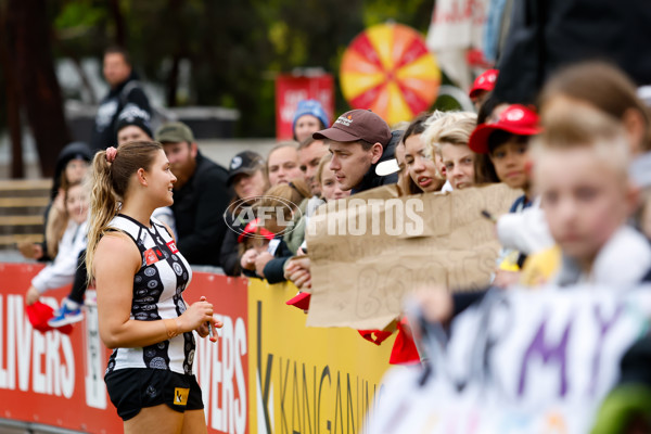 AFLW 2023 Round 08 - Collingwood v Geelong - A-44168449