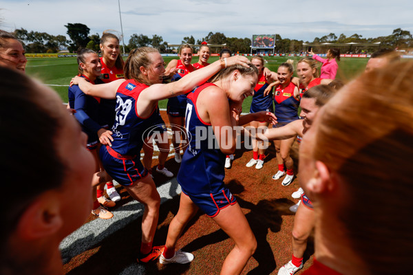 AFLW 2023 Round 09 - Melbourne v Fremantle - A-44921029