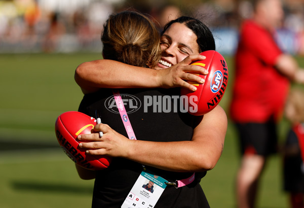 AFLW 2023 Round 09 - Essendon v Carlton - A-44926155