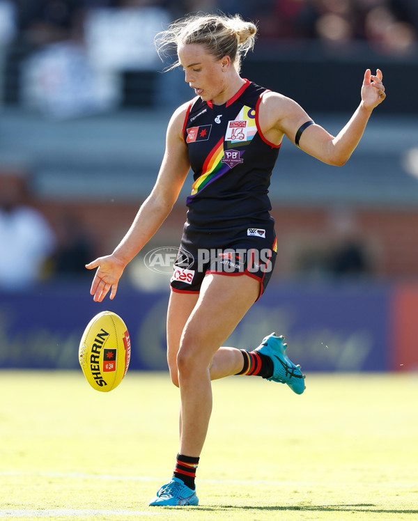 AFLW 2023 Round 09 - Essendon v Carlton - A-44926187