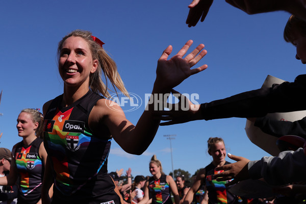 AFLW 2023 Round 09 - St Kilda v Brisbane - A-44926958