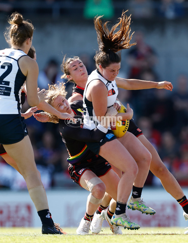 AFLW 2023 Round 09 - Essendon v Carlton - A-44926995