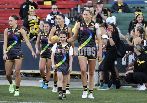 AFLW 2023 Round 09 - Richmond v Geelong - A-44931585