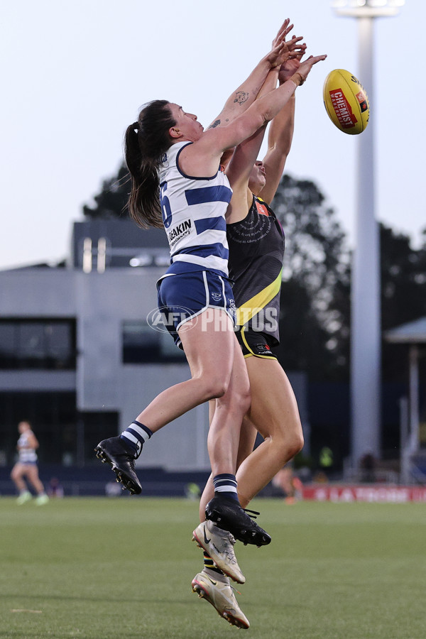 AFLW 2023 Round 09 - Richmond v Geelong - A-44932914