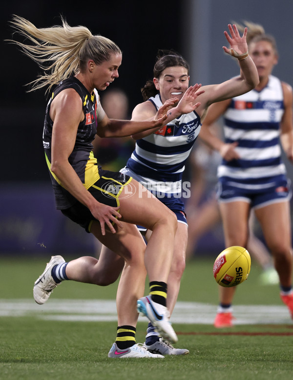 AFLW 2023 Round 09 - Richmond v Geelong - A-44932919