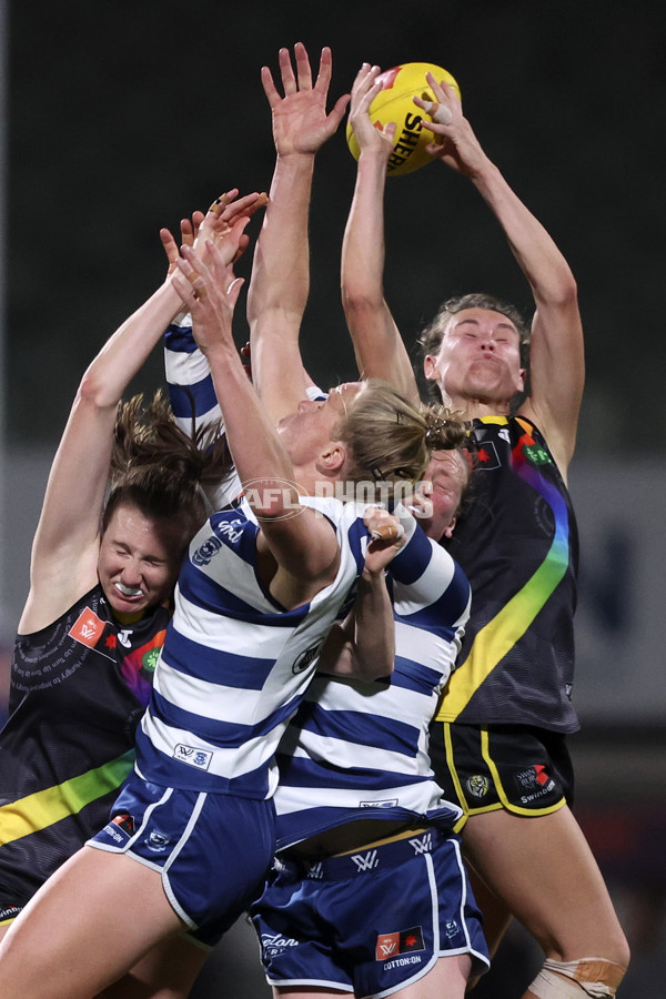 AFLW 2023 Round 09 - Richmond v Geelong - A-44934742