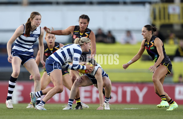 AFLW 2023 Round 09 - Richmond v Geelong - A-44934748