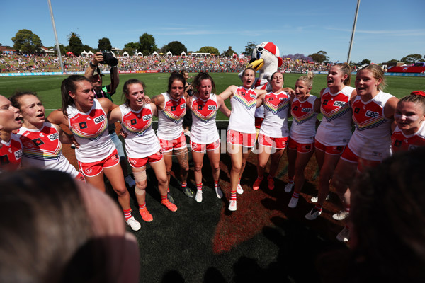 AFLW 2023 Round 09 - Sydney v Collingwood - A-44938712