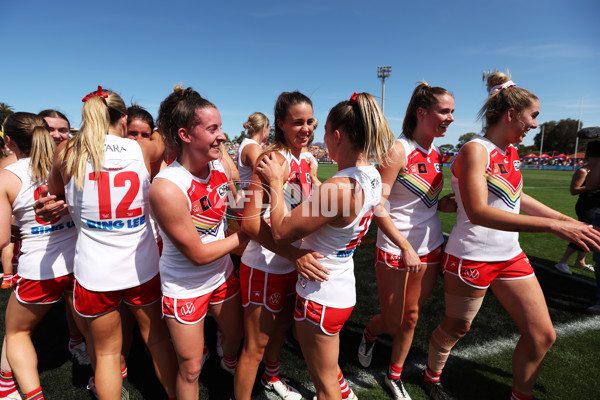 AFLW 2023 Round 09 - Sydney v Collingwood - A-44940022