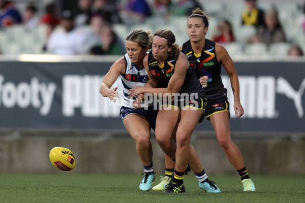 AFLW 2023 Round 09 - Richmond v Geelong - A-44942239