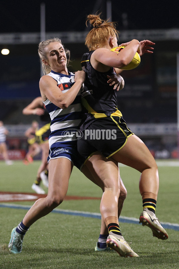 AFLW 2023 Round 09 - Richmond v Geelong - A-44942935