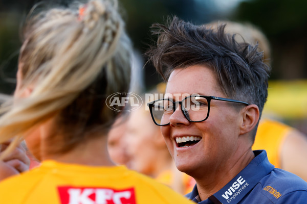 AFLW 2023 Round 09 - Hawthorn v Port Adelaide - A-44949457