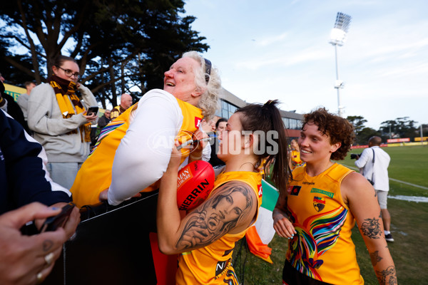 AFLW 2023 Round 09 - Hawthorn v Port Adelaide - A-44950368