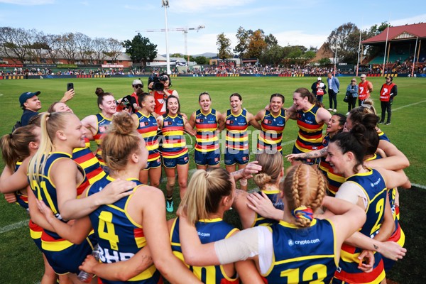 AFLW 2023 Round 09 - Adelaide v North Melbourne - A-44952779