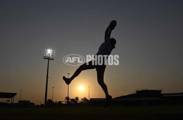 AFLW 2023 Round 10 - Gold Coast v Essendon - A-44976144