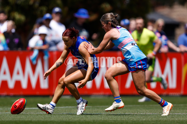 AFLW 2023 Round 10 - Western Bulldogs v North Melbourne - A-44983214