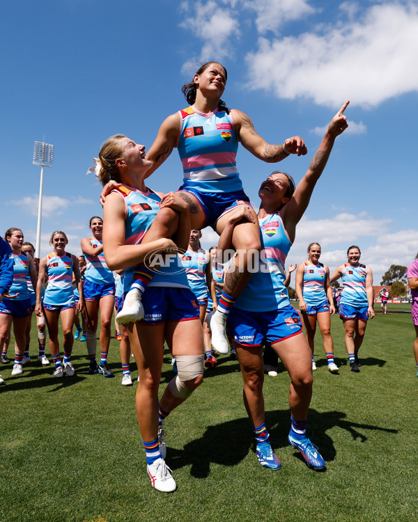 AFLW 2023 Round 10 - Western Bulldogs v North Melbourne - A-44984559