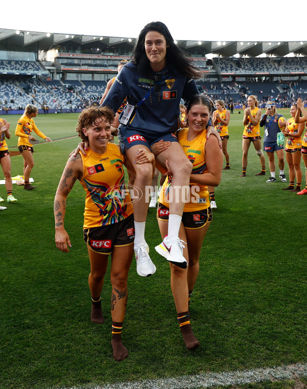 AFLW 2023 Round 10 - Geelong v Hawthorn - A-44996682