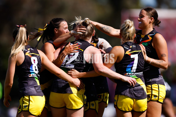 AFLW 2023 Round 10 - Collingwood v Richmond - A-45010695