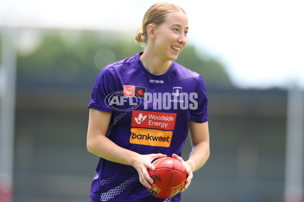 AFLW 2023 Round 10 - Fremantle v Sydney - A-45012371