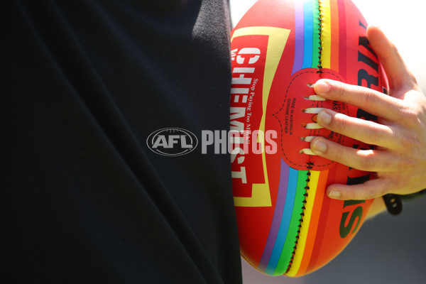 AFLW 2023 Round 10 - Fremantle v Sydney - A-45012373