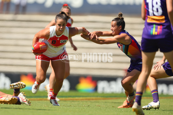 AFLW 2023 Round 10 - Fremantle v Sydney - A-45012417