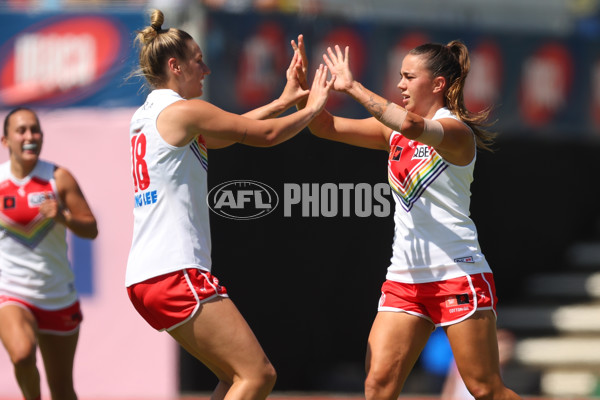 AFLW 2023 Round 10 - Fremantle v Sydney - A-45012425