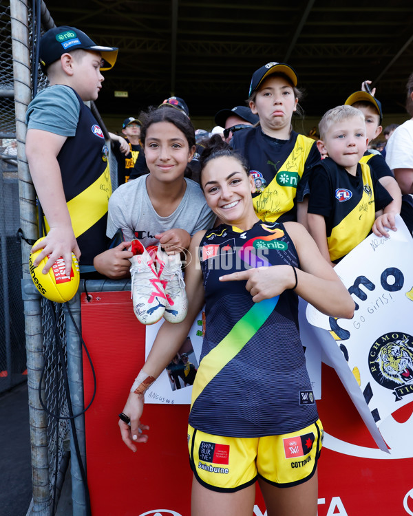 AFLW 2023 Round 10 - Collingwood v Richmond - A-45012429