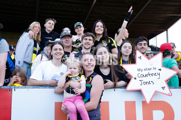 AFLW 2023 Round 10 - Collingwood v Richmond - A-45014791