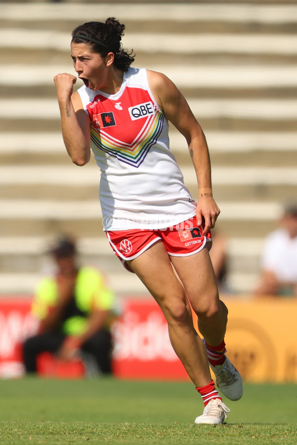 AFLW 2023 Round 10 - Fremantle v Sydney - A-45016016