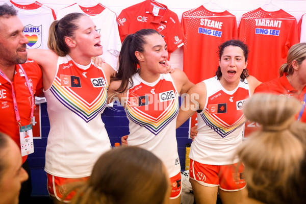 AFLW 2023 Round 10 - Fremantle v Sydney - A-45016066