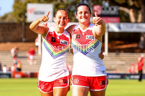 AFLW 2023 Round 10 - Fremantle v Sydney - A-45016079