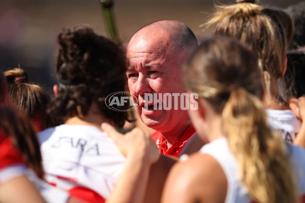 AFLW 2023 Round 10 - Fremantle v Sydney - A-45016092