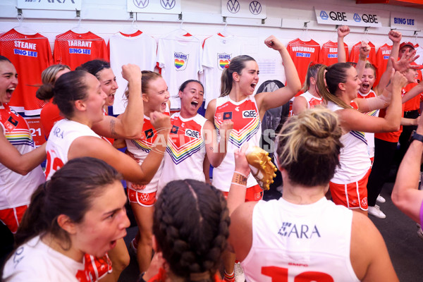 AFLW 2023 Round 10 - Fremantle v Sydney - A-45017533