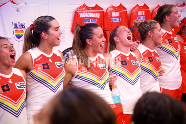 AFLW 2023 Round 10 - Fremantle v Sydney - A-45017536