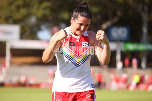 AFLW 2023 Round 10 - Fremantle v Sydney - A-45017542