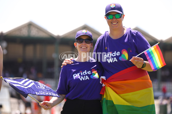AFLW 2023 Round 10 - Fremantle v Sydney - A-45021006
