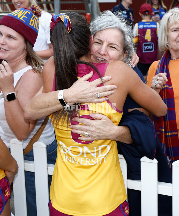 AFLW 2023 First Qualifying Final - Adelaide v Brisbane - A-45056958