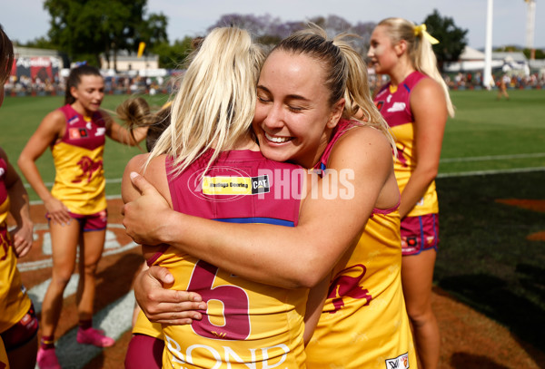 AFLW 2023 First Qualifying Final - Adelaide v Brisbane - A-45057457