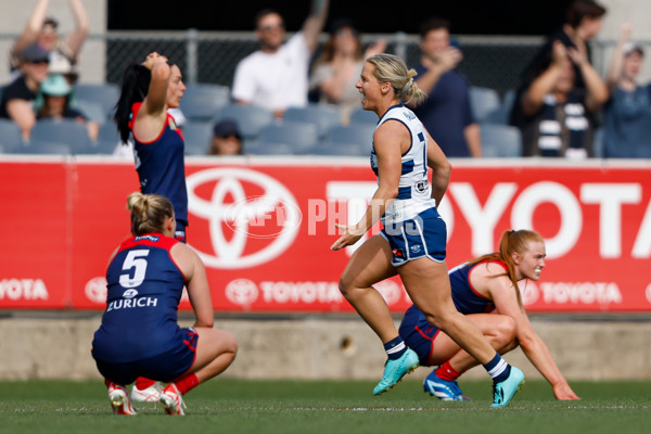 AFLW 2023 Second Semi Final - Melbourne v Geelong - A-45119690