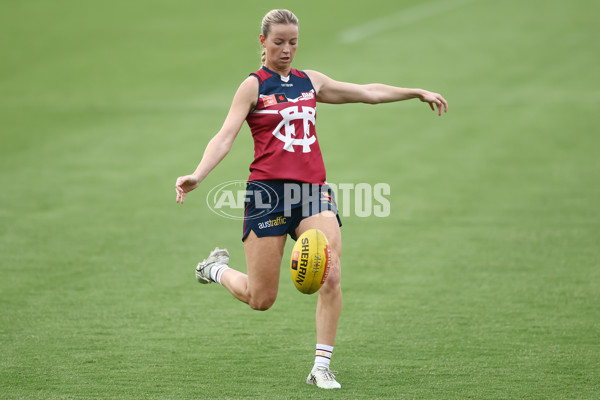 AFLW 2023 Training - Brisbane 221123 - A-45151400