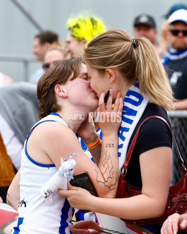 AFLW 2023 Second Preliminary Final - North Melbourne v Adelaide - A-45198444