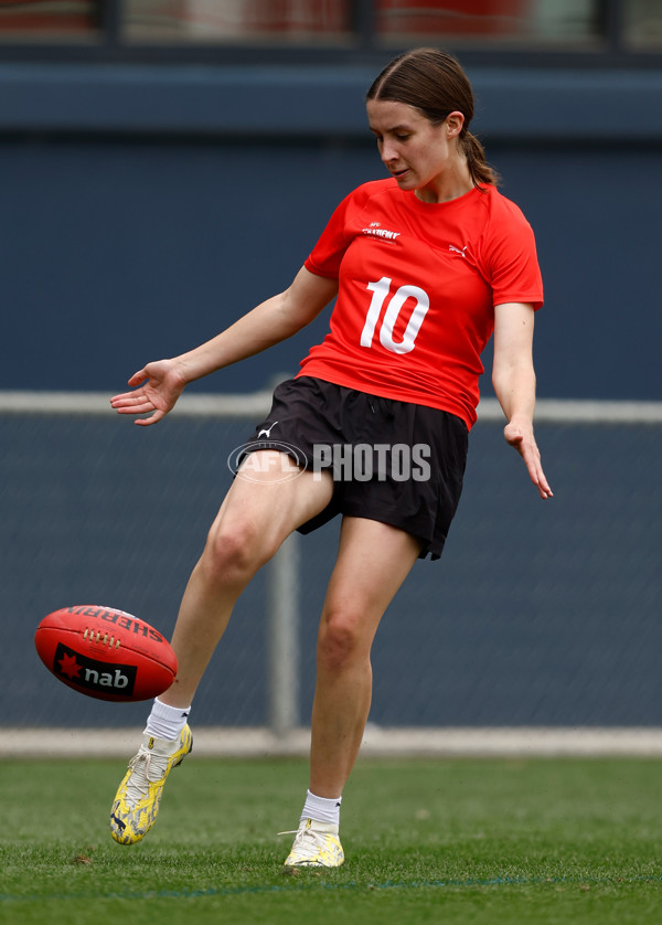 AFLW 2024 Training - AFL National Academy Girls 190124 - A-45911083